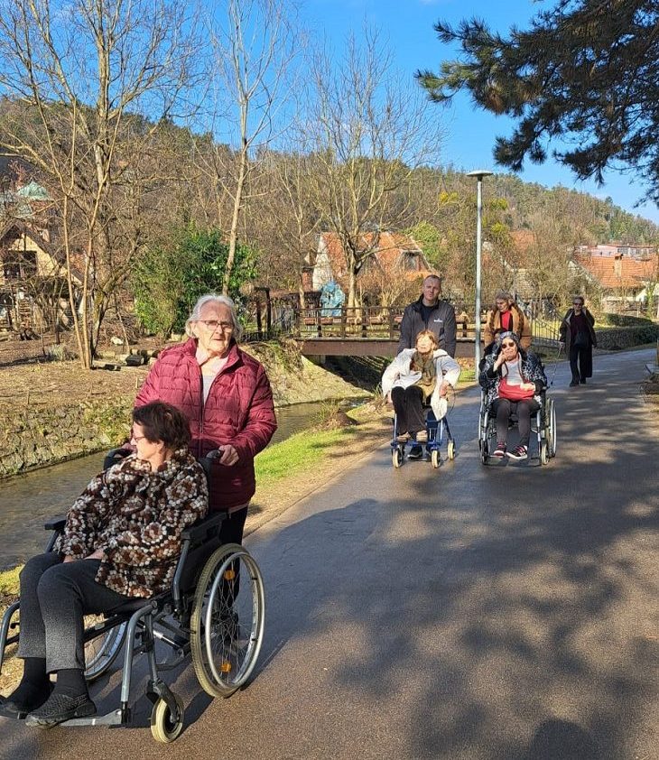 Senecura dom za starije